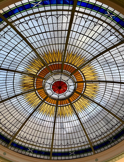 Ceiling dome Photo by Tigger